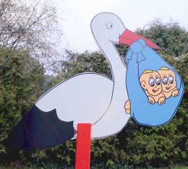 Stehender Storch fr Zwillinge 2 Jungen - Bild vergrern 